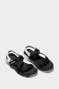 Sandales de sport SHONDO Vietnam F6 décontractées bicolores noir et blanc dégradé, séchage rapide, légères, à bout ouvert, avec bride de talon amovible - Product Image 3