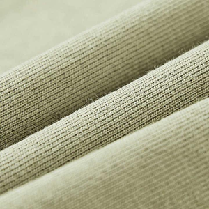 Camiseta Casual con Logotipo Personalizado, Detalle Simple en el Bolsillo del Pecho, Suministro al por Mayor de Fábrica - Product Image 4