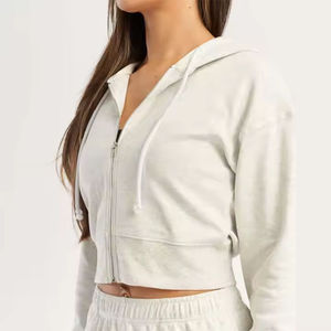 ชุดกีฬาสตรี ชุดออกกำลังกาย เสื้อแขนสั้นและแขนยาว และกางเกงกีฬาลำลอง เสื้อผ้าออกกำลังกาย วัสดุเนื้อนุ่ม ช่วยให้คุณรู้สึกสบาย - Product Image 4