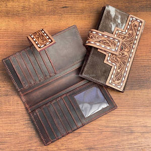 Vente en gros Long portefeuille à deux volets en cuir usiné à la main populaire pour les femmes Nouveau portefeuille de cartes de créateur Livraison rapide Pochettes en peau de vache - Product Image 5