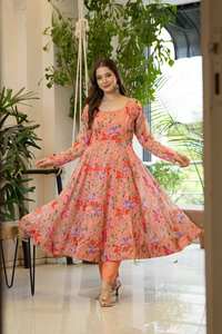 Ensemble Kurta Anarkali imprimé floral en gros avec dupatta assortie, en tissu Georgette avec doublure en crêpe, entièrement cousu - Product Image 4