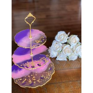 Support à gâteau en résine design pour une présentation de table élégante, vaisselle et décorations pour les tables de fête - Product Image 4