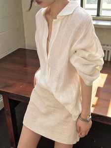 เสื้อผ้าลินินสีขาวสำหรับผู้หญิง สไตล์วินเทจ ผ้าไม่ทอ ทรงโอเวอร์ไซส์ ติดกระดุม ใส่สบายๆ สำหรับฤดูร้อน ทรงหลวม ผลิตตามแบบ ODM - Product Image 5