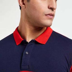 Polo de manga corta para hombre, rojo y azul marino, con bloques de color, de algodón sólido, transpirable, informal, tejido, de corte regular. - Product Image 4