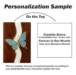 Urna Funeraria Artesanal de Mariposa Azul: Caja Conmemorativa de Madera y Resina - Product Image 4