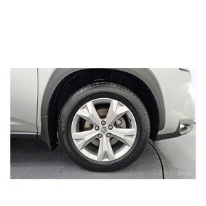 Lexus NX Executive 2017 con Cámara Trasera, Asientos de Cuero, Volante a la Izquierda - 120,193 km - Product Image 4