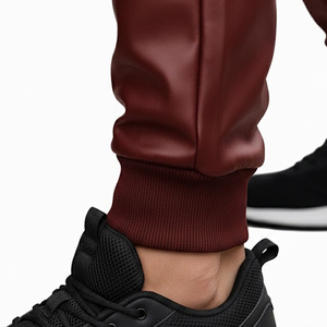 Ensemble de survêtement en cuir pour homme, à capuche, épais, respirant, coupe-vent, avec logo personnalisé, pour l'hiver, à prix abordable - Product Image 3