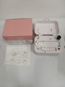 Bobinadora portátil AA0282, mini bobinadora con bobinas e hilos para máquinas de coser, diseño de plástico blanco, fácil de operar - Product Image 6