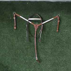 Ensemble de collier de poitrine de têtière de cheval de qualité supérieure ensemble de têtière et de collier de poitrine en cuir avec outillage floral - Product Image 1