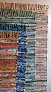 Alfombra de Trapo de Algodón Chindi Hecha a Mano, de Algodón Reciclado, Floral Clásica, Antifatiga, Lavable, Multicolor, Colorida, Tejida a Mano en India - Product Image 4