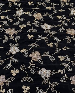 Vente flash - Tissu en soie brodé de motifs floraux et de perles pour robes de soirée ou vêtements de haute couture et de mode au meilleur prix - Product Image 6