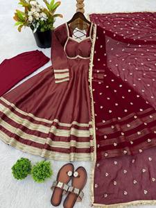 Nuevo Vestido Anarkali Salwar Kameez Personalizado Exclusivo al por Mayor para Bodas y Fiestas, Traje Midi para Mujer, Vestido Étnico Bollywood, Satén Japonés - Product Image 4