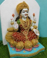 Patung Dewi Ganga Devi dari Marmer Buatan Tangan, Murti Dewi Berukir Putih Merah Emas untuk Dekorasi Rumah dan Kuil