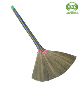 Balai en herbe écologique avec manche en plastique, poils non teintés, léger, pour le nettoyage des sols, 20-24 pouces, style classique - Product Image 3