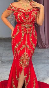 Robe de mariée rouge à épaules dénudées, brodée d'or, longue jusqu'au sol, pour femmes, extensible, coupe ajustée, toutes saisons - Product Image 3