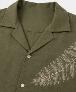 Chemise décontractée à manches courtes pour homme, vert olive, avec broderie de feuilles, tenue d'été - Product Image 2