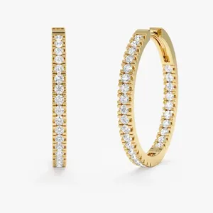 Boucles d'oreilles créoles intérieures et extérieures en or jaune massif 14 carats avec moissanite ronde de 2,70 carats - Product Image 2