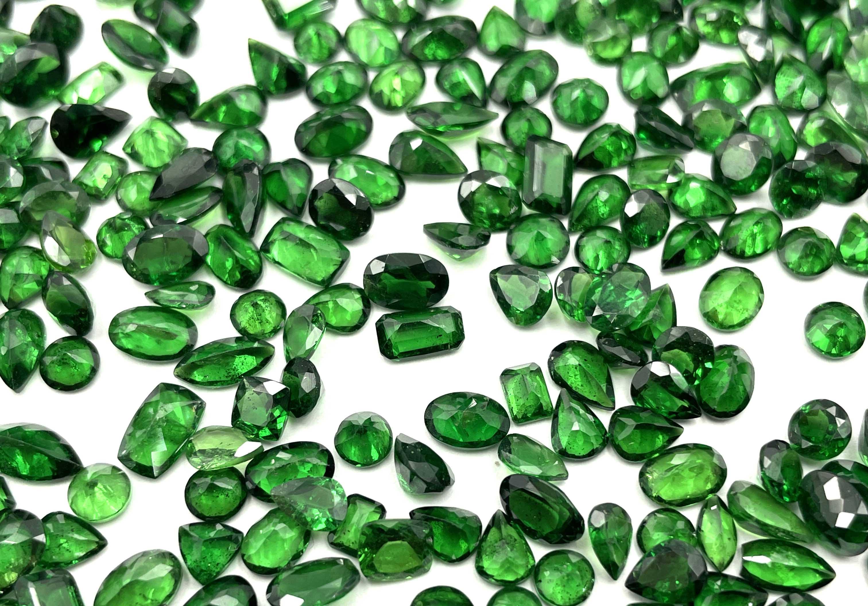 สีเขียว