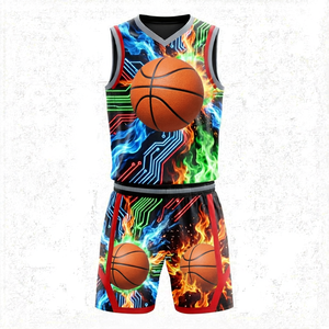 Ensemble d'entraînement de basketball : Haut et short en maille légère, tissu respirant, personnalisable pour l'identité et la marque du joueur - Product Image 5