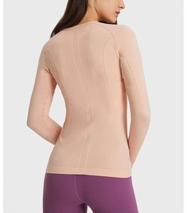 เสื้อยืดกีฬาขี่ม้าระดับมืออาชีพ ทรงพอดีตัว สวมใส่สบาย พร้อมเทคโนโลยีควบคุมความชื้นขั้นสูงสำหรับนักขี่ - Product Image 2