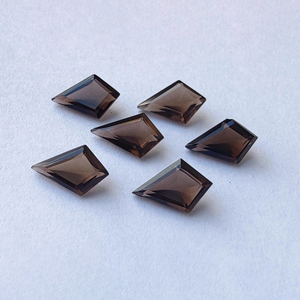 ควอตซ์สโมคกี้เกรด AAA+ ทรงเหลี่ยมแบบรูปว่าว  ขนาดปรับเทียบแล้ว สำหรับทำเครื่องประดับ มีทุกขนาด - Product Image 1