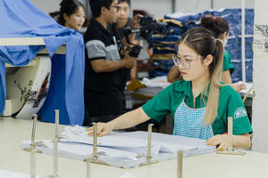 Aristino hombres verano rayas mandarín cuello transpirable antiarrugas secado rápido bambú mezcla vestido camisa venta al por mayor caliente - Product Image 6