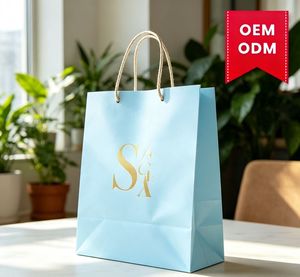 ถุงกระดาษคราฟท์สีขาวแบบใช้ซ้ำได้ พร้อมพิมพ์โลโก้ OEM ถุงกระดาษบรรจุภัณฑ์เสื้อผ้าแบบกำหนดเอง ทำจากวัสดุกระดาษคราฟท์สีขาว - Product Image 1