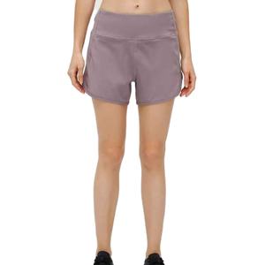 Shorts de course légers Elite pour femmes, avec matière respirante, texture douce, coupe flexible et coutures durables - Product Image 1