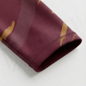 Conjunto de Yoga con Estampado de Sublimación Personalizado para Mujer, Bra Deportivo y Pantalones Cortos sin Costuras, Color Personalizado, Antibacteriano, para Gimnasio, Entrenamiento y Fitness - Product Image 6