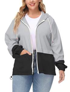 Coupe-vent à capuche pour adultes, imperméable pliable pour les voyages et les activités de plein air - Product Image 2