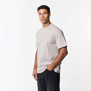 Camiseta de algodón de alta calidad para hombre, estilo urbano, oversize, con hombros caídos, personalizable con logo impreso, de tela gruesa, color blanco. - Product Image 4