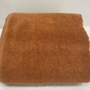 ผ้าขนหนูอาบน้ำโรงแรมคุณภาพพรีเมียม ทอจากผ้าฝ้าย 100% ได้รับการรับรองมาตรฐาน Oeko-Tex เป็นมิตรต่อสิ่งแวดล้อมและผิวหนัง หนา 500gsm ผลิตในเวียดนาม - Product Image 1