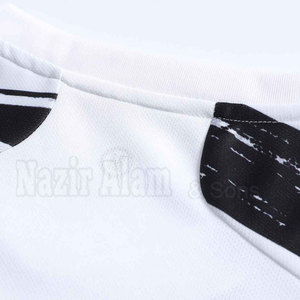 Material transpirable, ajuste cómodo, diseñado para práctica diaria y partidos, juego activo, uniforme de fútbol ligero. - Product Image 5