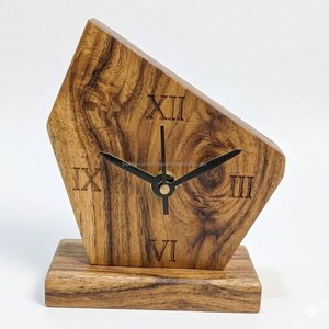 Horloge de bureau miniature en bois de pin artisanale de luxe, décoration de table pour la maison ou le bureau, article cadeau en bois - Product Image 5