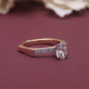 Anillo de Compromiso con Diamante Ovalado Cultivado en Laboratorio, Certificado por IGI, Oro de 9K en Dos Tonos, Halo Oculto, Anillo Solitario para Mujer - Product Image 2