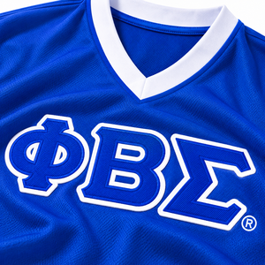 Camiseta de Cuello en V para Hombre, Color Azul Rey, con Gráfico de Letras Griegas y Mangas con Rayas Blancas, Estilo Casual de Fraternidad Phi Beta Sigma - Product Image 5