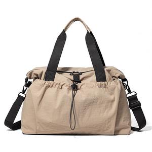 Sac à dos de voyage et de sport moderne personnalisé avec logo, léger, sacs de sport, fabrication sur mesure avec logo - Product Image 1