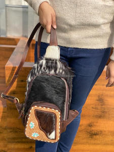 Nouveau Style occidental véritable peau de vache repoussé fourrure cuir unisexe poitrine sac utilitaire haute qualité Premium fourrure cuir Messenger poitrine sacs - Product Image 3
