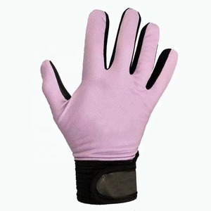 Gants Gaéliques Personnalisés de Qualité Supérieure, Légers, avec Sangle de Poignet Réglable - Product Image 3