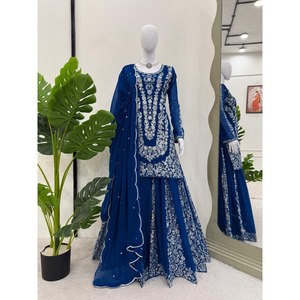 Ensemble haut-bas et dupatta pour soirée, taille XL, avec broderie et sequins - Product Image 1
