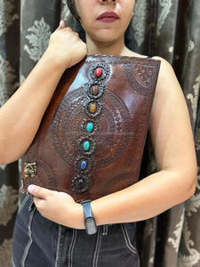 Nuevos diarios de bloqueo de doble cierre de cuero tallados a mano reales con piedra semipreciosa Diario de viaje de cuero vintage tradicional bohemio - Product Image 2