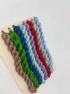 Hilos Premium de Mezcla de Seda y Lana en Madejas de 20 Gramos para Tejer, Crochet, Telar, Bordado, Manualidades y Proyectos - Product Image 3