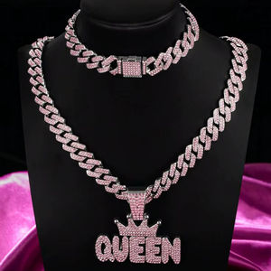 Collier en moissanite cultivée en laboratoire, style Cuban link, avec pendentif personnalisé, finition argent sterling, pour homme, mode hip hop personnalisée. - Product Image 3