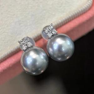 Pendientes Clásicos de Plata S925 con Perla de Agua Dulce, Perla Blanca Grande, Encanto de Lujo y Trébol de Cuatro Hojas, Elegantes y con Estilo - Product Image 1