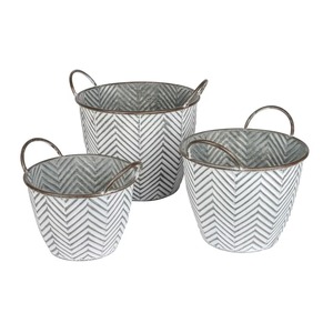 Ensemble de 3 pots de fleurs design haut de gamme, élégants et adaptés aux arrangements floraux colorés et à la décoration paysagère, en provenance d'Inde. - Product Image 3