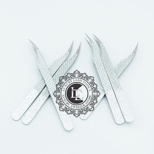 Pinzas de Pestañas Profesionales de Lujo con Agarre de Diamante, Calidad Premium, Hechas a Mano, de Acero Inoxidable con Brillo Plateado - Product Image 5