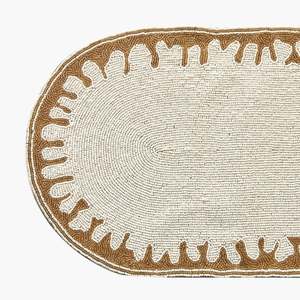 Camino de Mesa de Lino Bordado Estilo Bohemio con Borde Cosido Marrón para Decoración del Hogar - Product Image 6