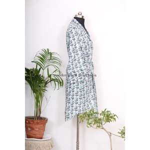 Robe de chambre luxueuse en coton imprimé au bloc, avec ceinture à nouer à la taille, design enveloppant, confortable, pour femme - Product Image 4