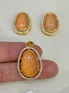 Conjunto de Pendientes y Colgante para Boda India, Piedra Tallada Naranja, Chapado en Oro Amarillo, Joyería Tradicional - Product Image 2