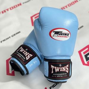Último Modelo de Guantes de Boxeo Muay Thai Rojos Twins, Guantes de Piel para Entrenamiento Profesional, Guantes de Sparring Fairtex para MMA, Gimnasio y Entrenamiento - Product Image 6